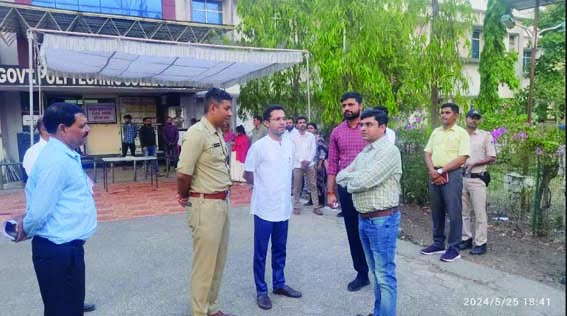 Joint Chief Electoral Officer Tarun Kumar Rathi saw the counting preparations.