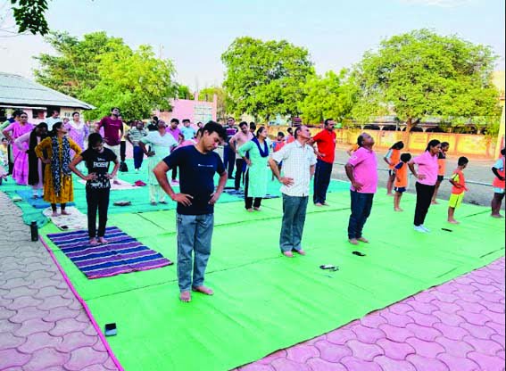 Tenth International Yoga Day celebrated in Utkrishta Vidyalaya