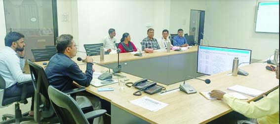 Families affected by Bairagarh explosion should also be benefited in employment fairs