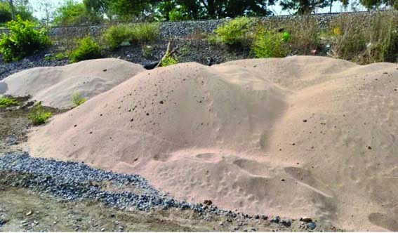 Illegal storage of sand found, now recovery will be done