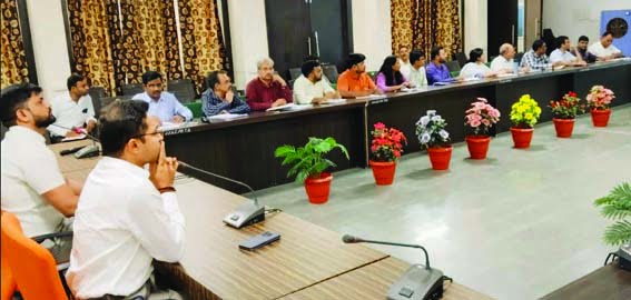 Make preparations for plantation campaign before rains - Collector Singh