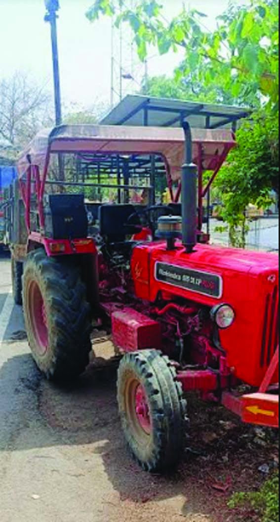 Tractor trolley carrying sand illegally seized