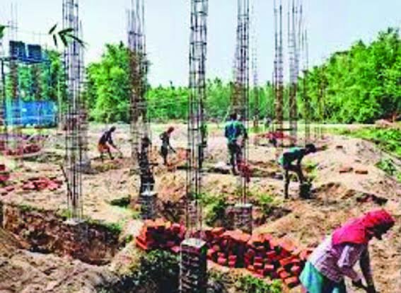Instructions issued to protect workers at factories and construction sites from heat stroke