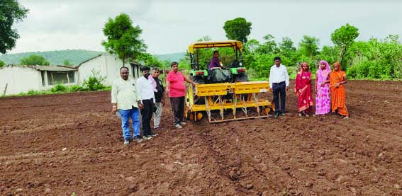Sowing performance with broad bed furrow planter machine