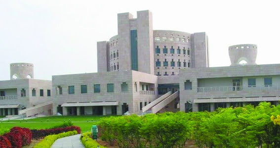 Want to make a career in Hindi language, translation and technology...