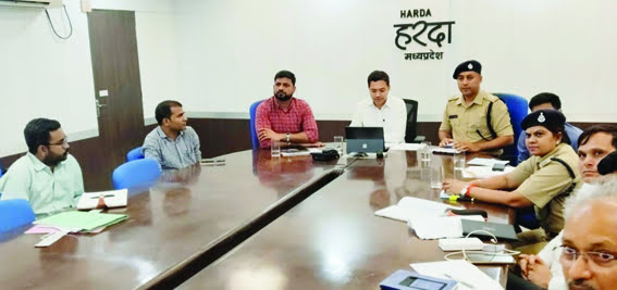 In case of heavy rainfall, special measures should be taken on bridges, culverts and culverts