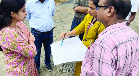 Collector Sonia Meena inspected the under-construction district hospital building