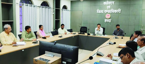 Provide all possible help to the families affected by the Bairagarh explosion accident - Collector