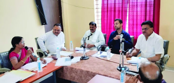 Employees must mark their attendance through biometric machine