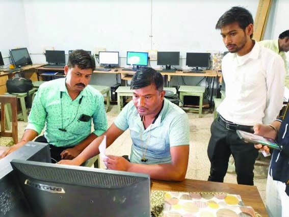 Learning driving licenses of 50 students were made in Khirkiya camp