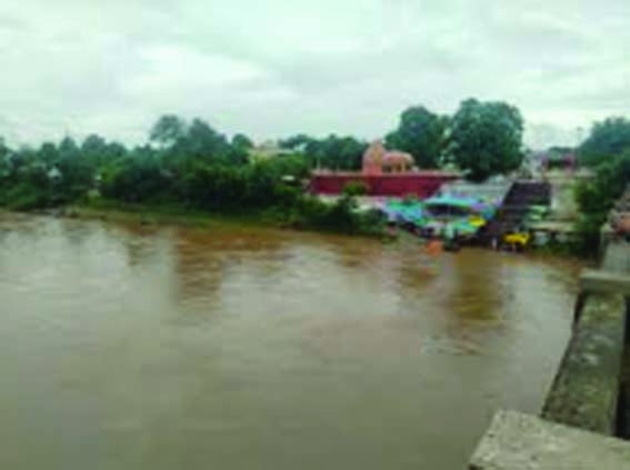 Continuous rain continues in Harda