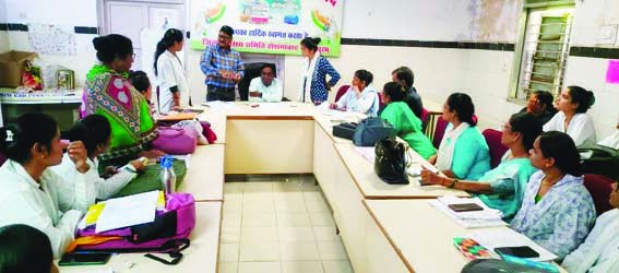 The Chief Medical Officer reviewed the urban area regarding the Dastak campaign