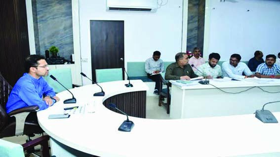 Make arrangements to teach children through YouTube - Collector Aditya Singh