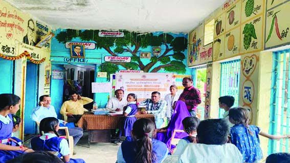 Feeding deworming tablets to children helps in reducing their crying