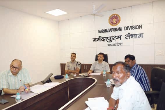 All collectors will take action against illegal storage of fertilizers