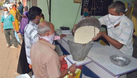 Reasonably priced gullas and baznia shops