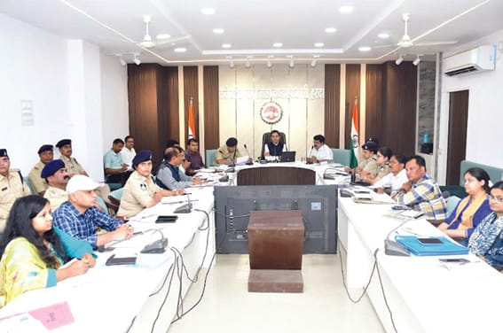 Revenue and Police officers joint tour