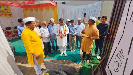 MLA Dr. Dogne visited Digambar Jain community