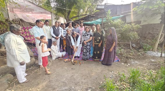 MLA Dr. Dogne inaugurated Panchayat Bhawan