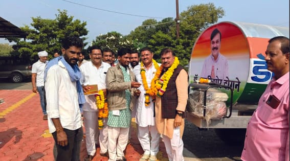 Distribution of fire fighter water tankers