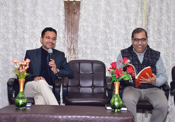 Study regularly, sleep on time, get up on time,