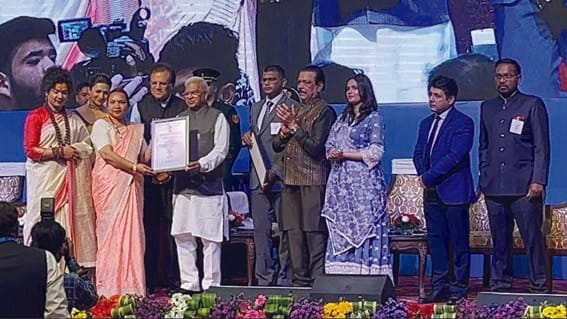 Governor Patel met the BLO of Harda