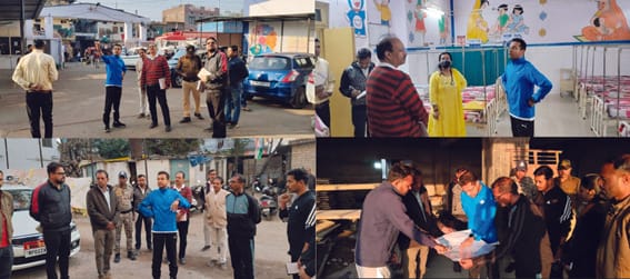 Collector Singh visited the patients in the hospital premises