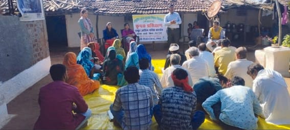 farmers about pest management techniques