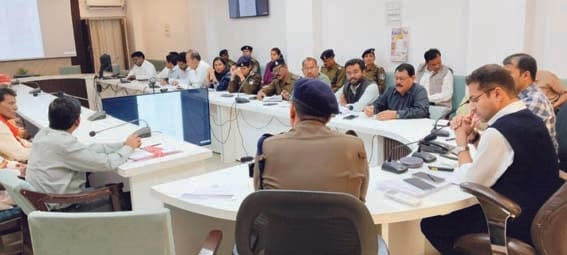 Form a team and take action against illegal excavation