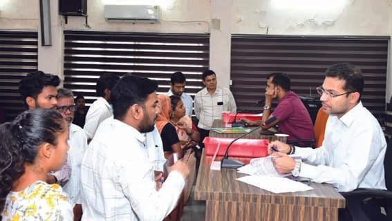 Villagers of village Nahalkheda protested near government school