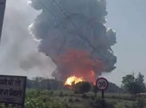 5.42 crore rupees to firecracker blast victims