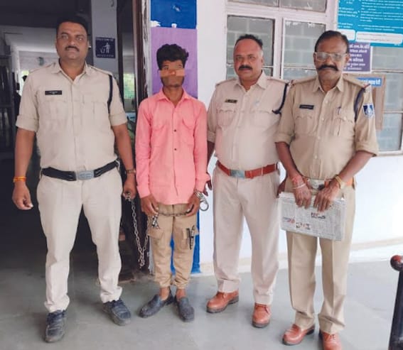 M/s Agro Service Center Harda DAP fertilizer was being sold outside the district