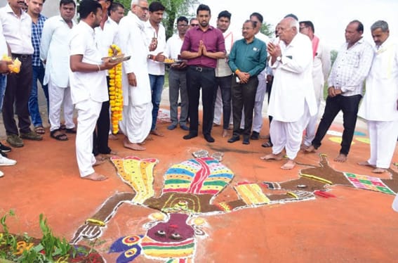 The Collector performed Govardhan Puja at Maa Reva Gaushala, Atrasama.
